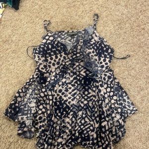 A pea in the pod brand maternity tank top